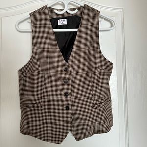 Button up Sweater vest